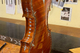 Osmium eingesetzt in der lackierten Violine © by OSMIUM-ART
